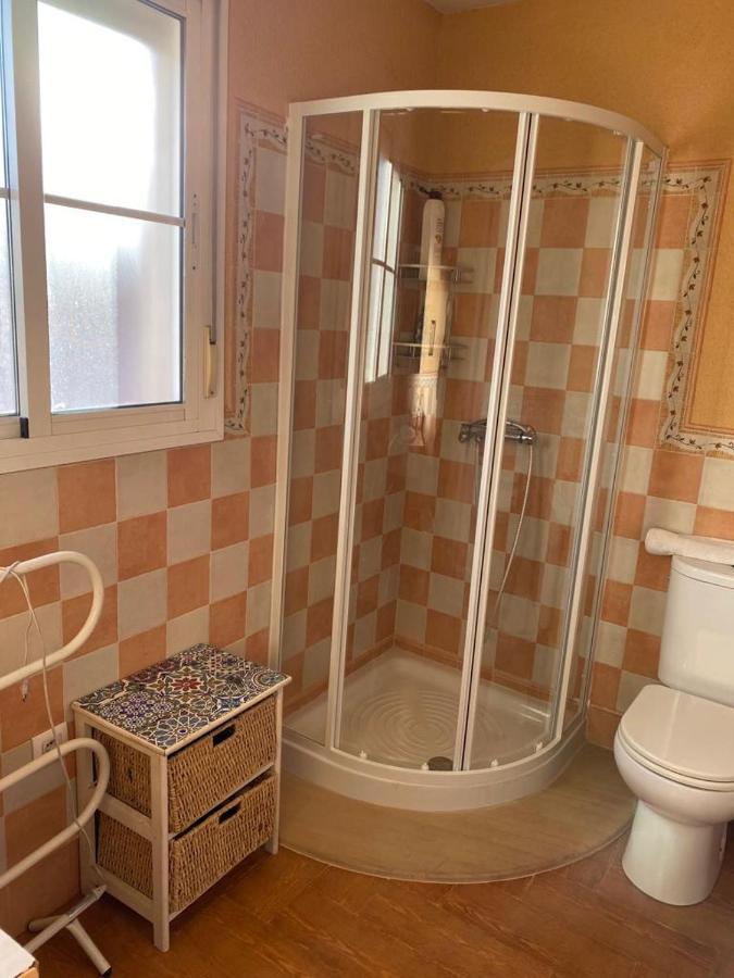 Familia Anfitriona Acoge Apartment Севиля Екстериор снимка